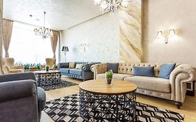City Avenue Hotel